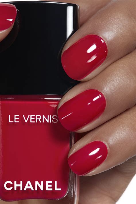 chanel le vernis 528 rouge puissant|LE VERNIS Sơn móng bền màu 528 .